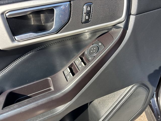 Used 2020 Ford Explorer XLT w/ Equipment Group 202A AWD/4WD image 16