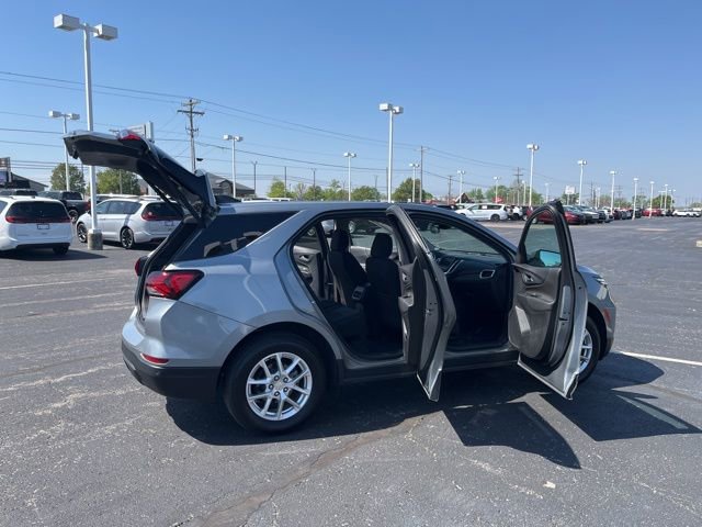 Used 2024 Chevrolet Equinox LT AWD/4WD image 23