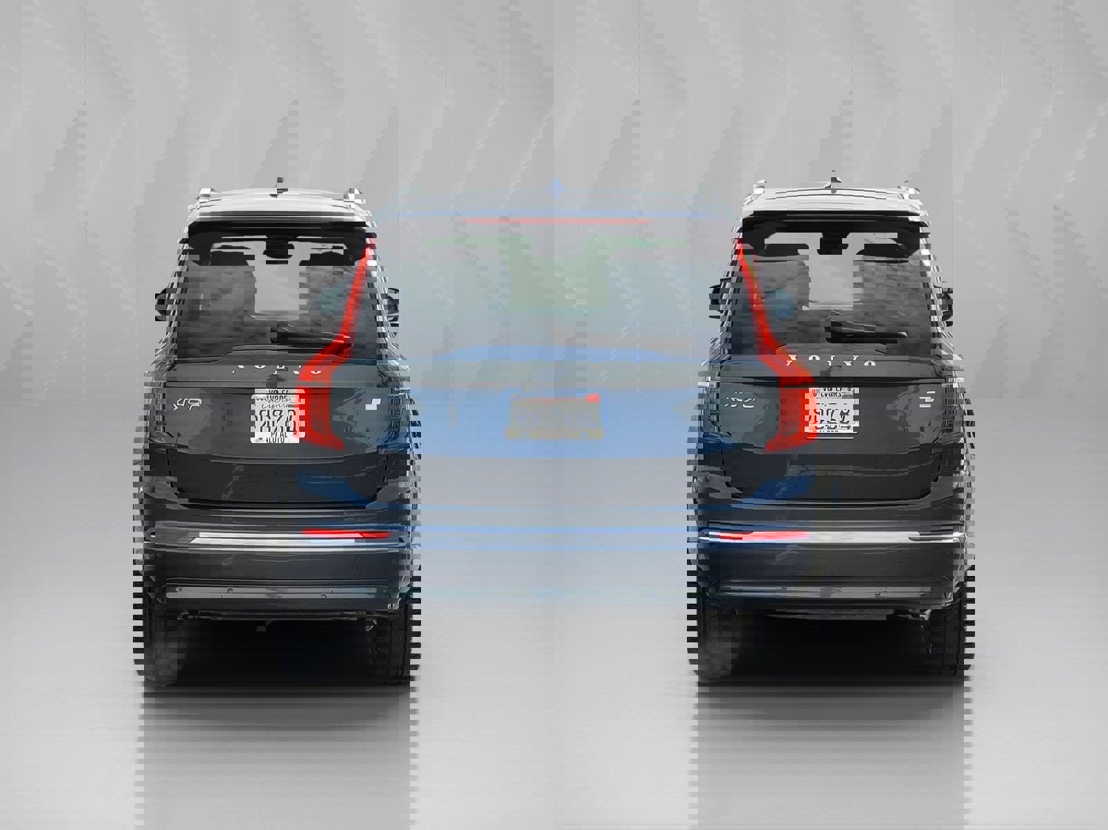 Certified 2024 Volvo XC90 T8 Plus image 5