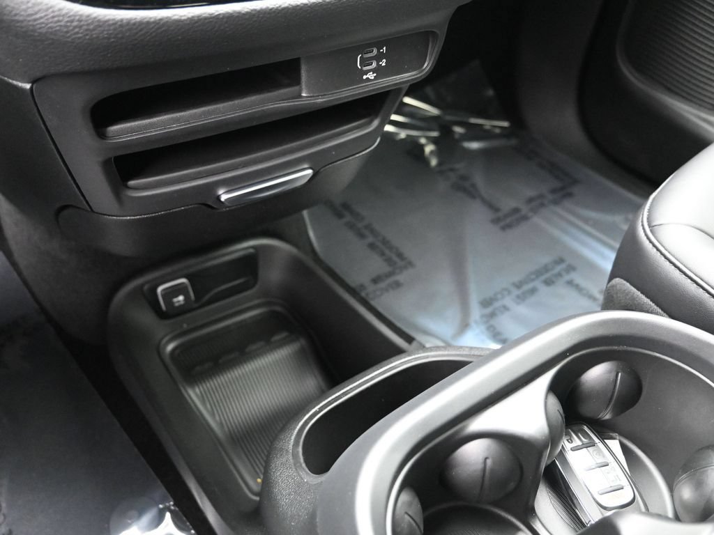 New 2026 Chrysler Pacifica Select FWD image 17