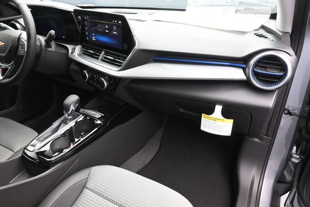 New 2026 Chevrolet Trax LT w/ Sunroof Package FWD image 29