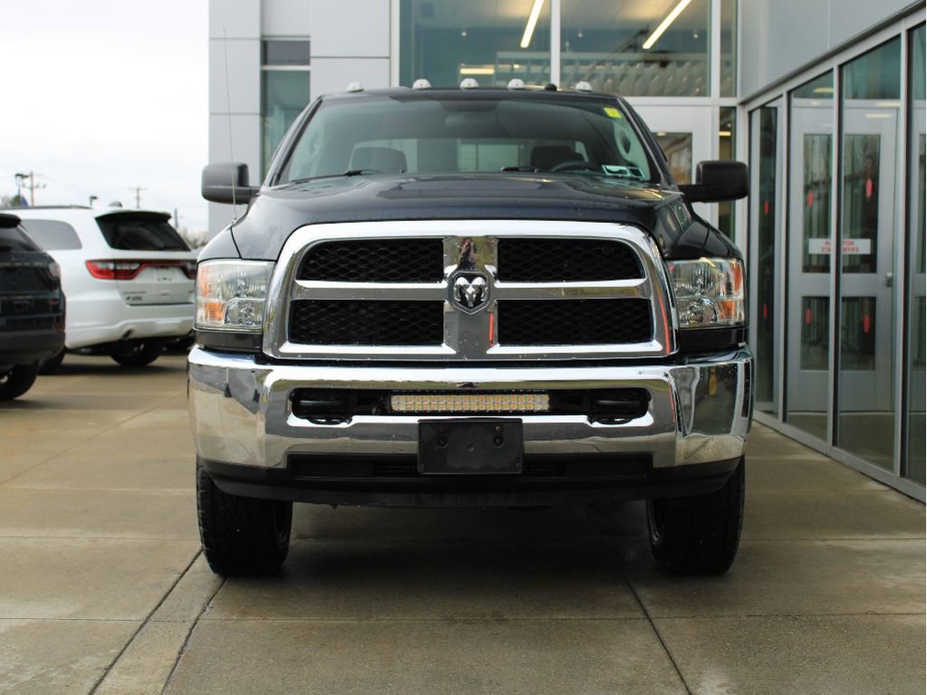 Used 2018 RAM 2500 Tradesman w/ Chrome Appearance Group image 2