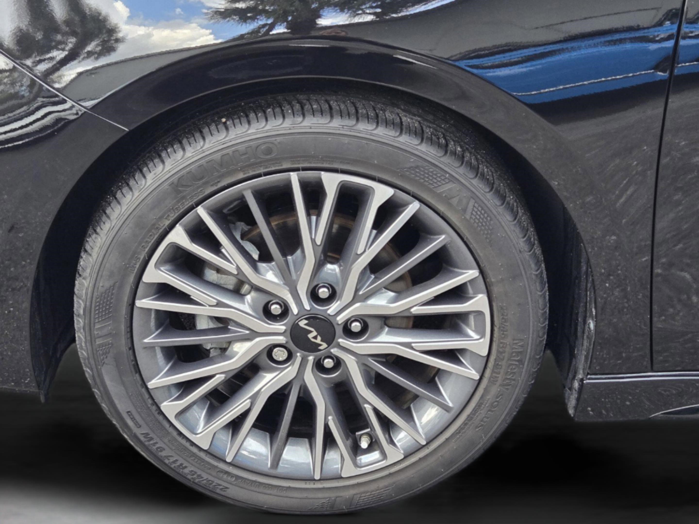 Used 2022 Kia Forte GT-Line w/ GT-Line Premium Package image 15