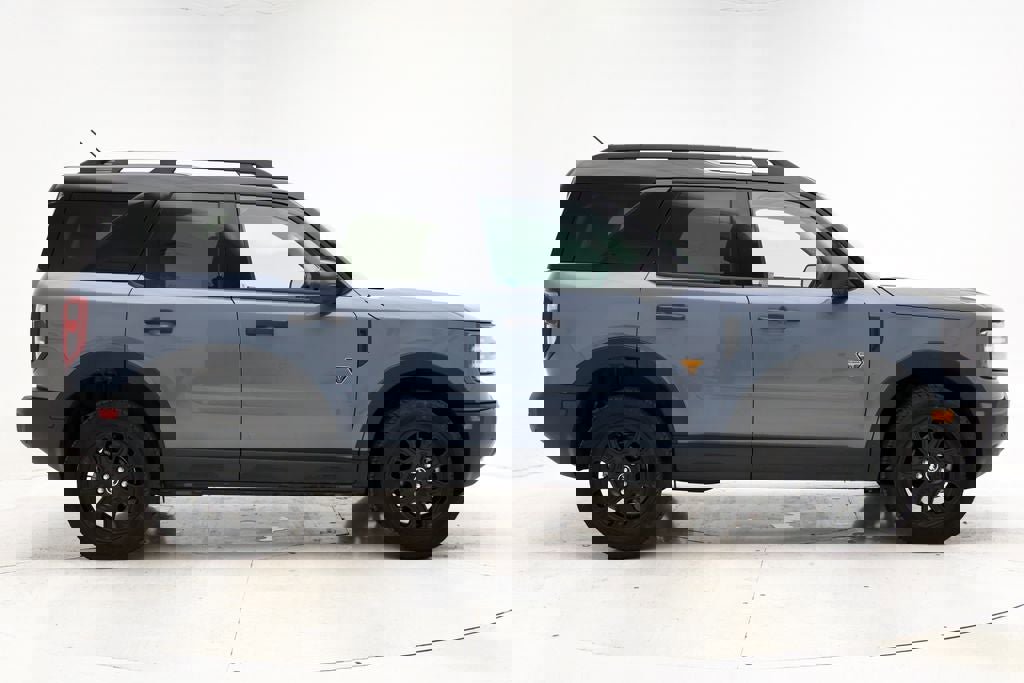 Used 2025 Ford Bronco Sport Badlands image 3