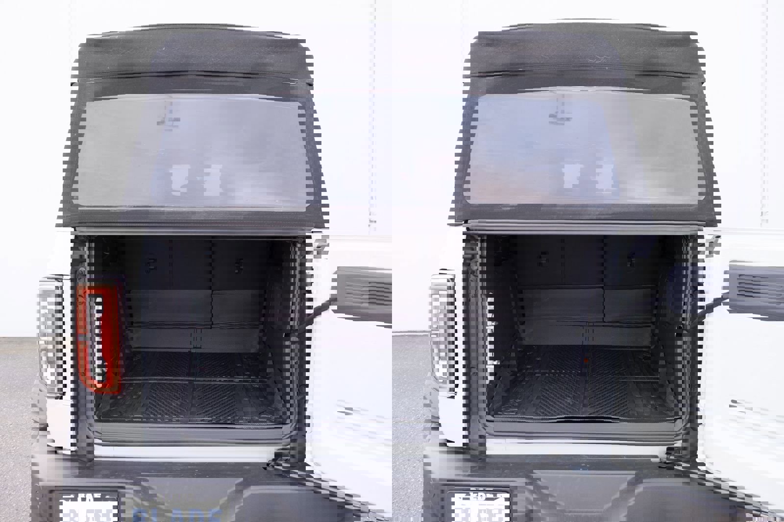 Used 2023 Ford Bronco Wildtrak image 24