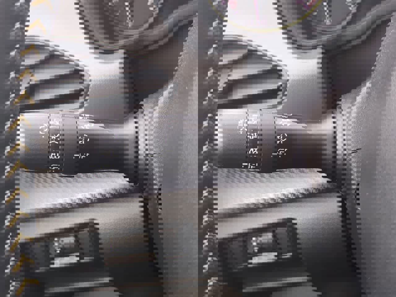 Used 2025 Subaru Crosstrek 2.5i Sport w/ Crosstrek Mirror Package AWD/4WD image 25