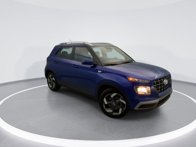Certified 2026 Hyundai Venue SEL FWD image 8