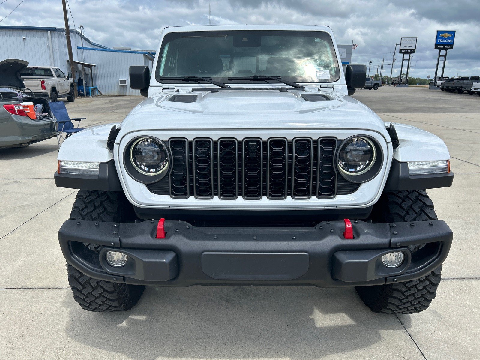 Used 2025 Jeep Gladiator Rubicon AWD/4WD image 5