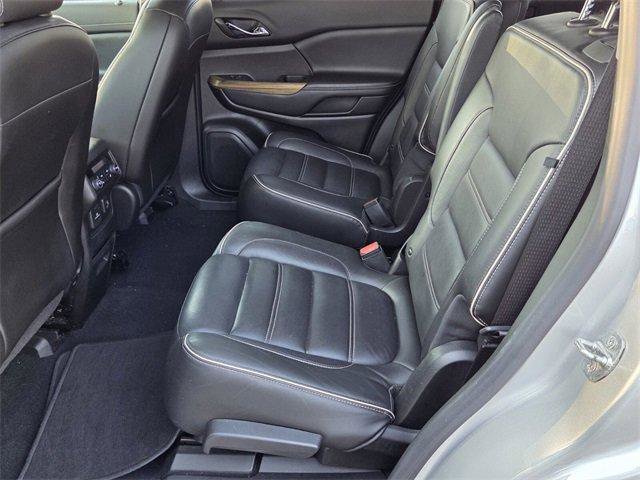 Used 2019 GMC Acadia Denali image 10