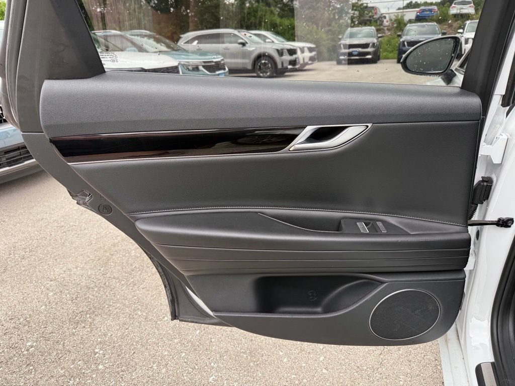 Used 2021 Genesis G80 2.5T AWD/4WD image 9