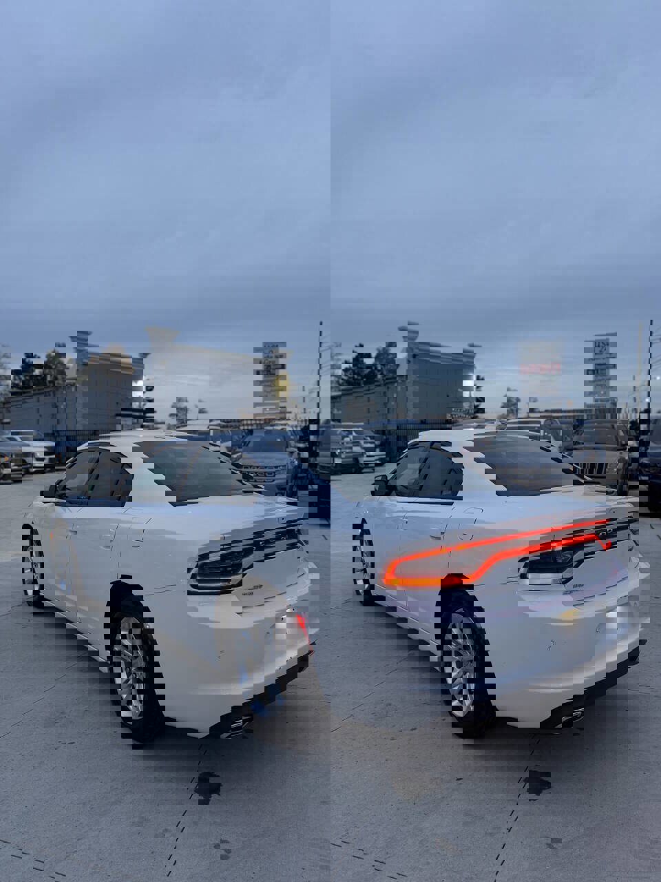 Used 2023 Dodge Charger SXT image 9