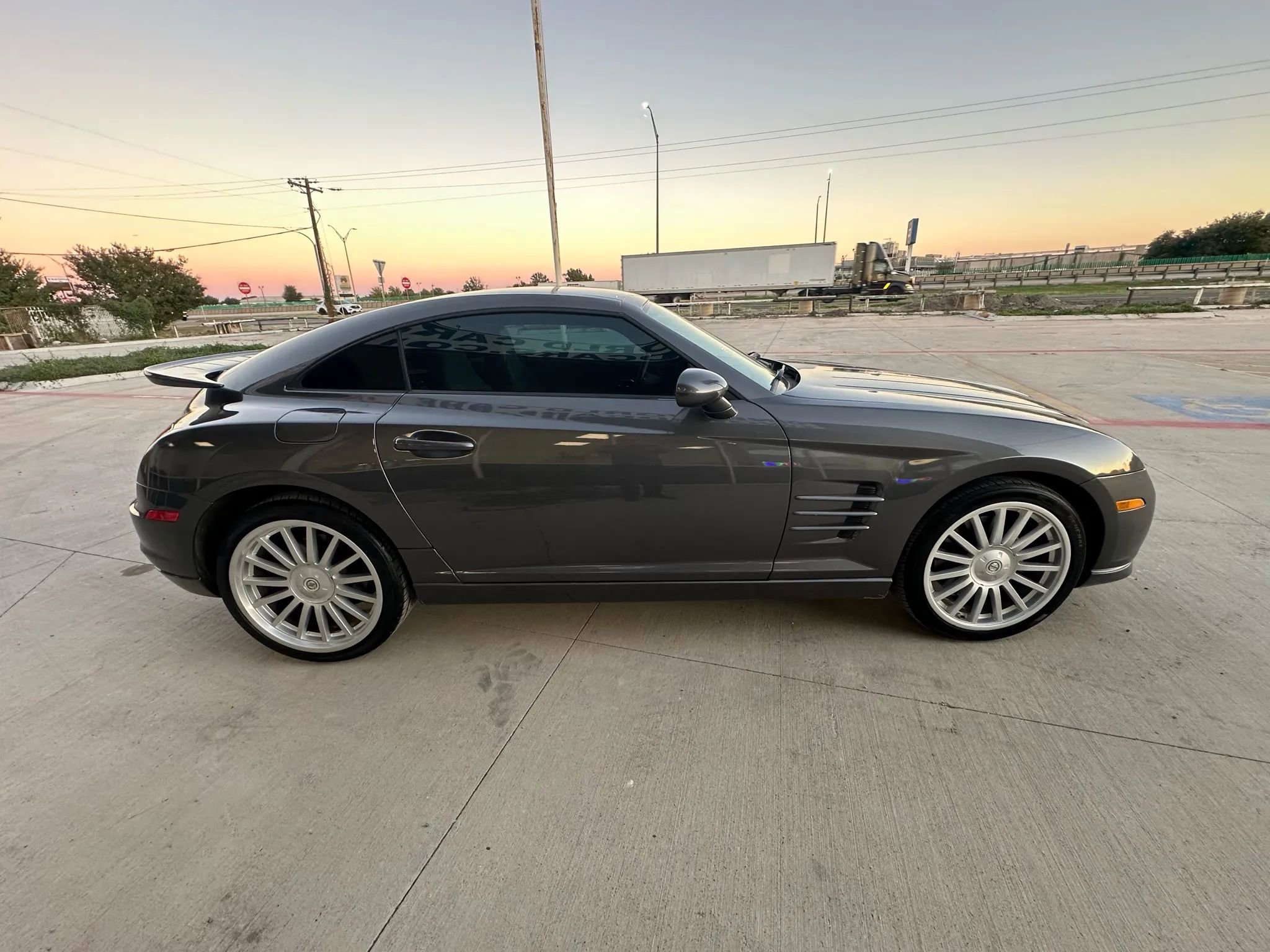 Used 2005 Chrysler Crossfire SRT-6 image 29