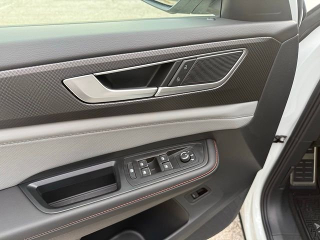 New 2026 Volkswagen Atlas Peak Edition image 10