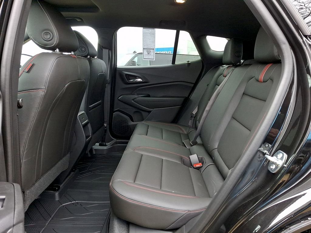 New 2026 Chevrolet Trax RS w/ Sunroof Package image 6