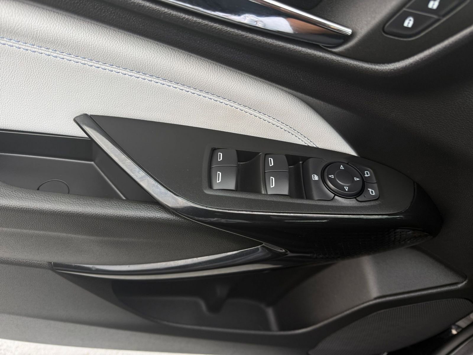 Used 2025 Chevrolet Trax LT image 20