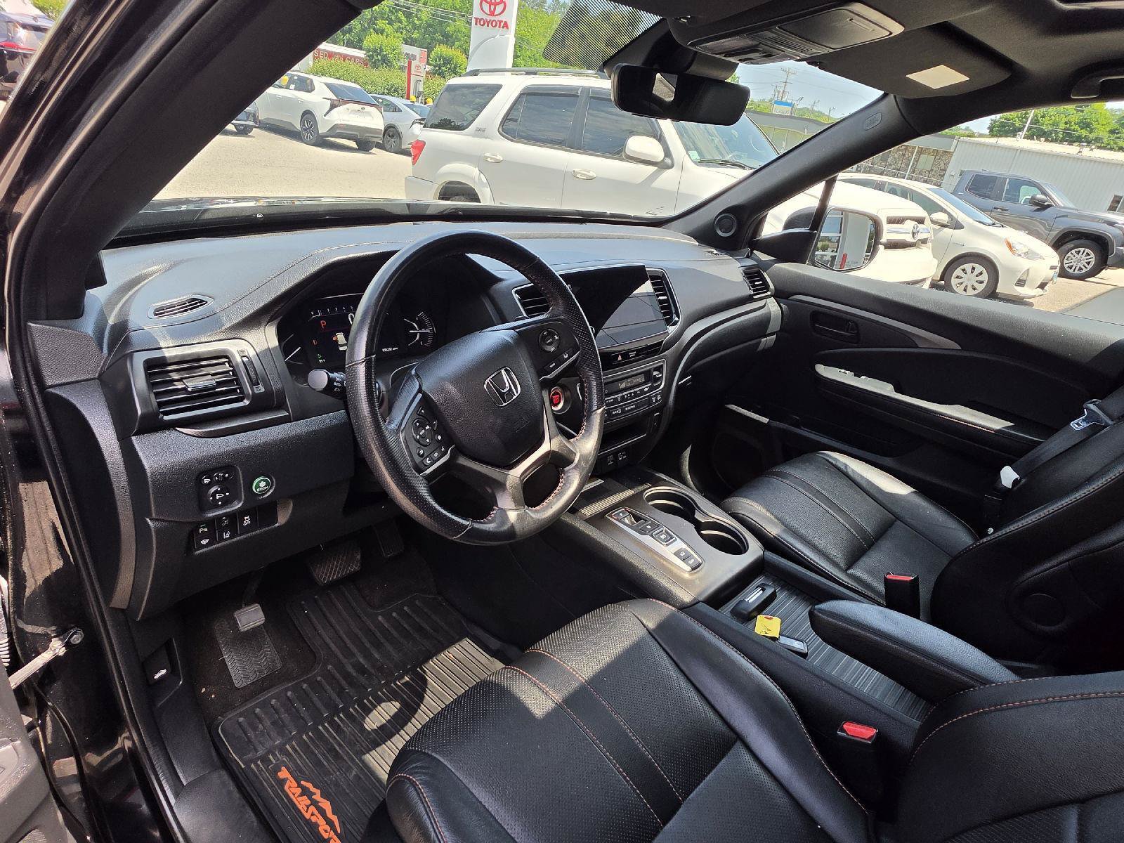 Used 2023 Honda Passport TrailSport image 11