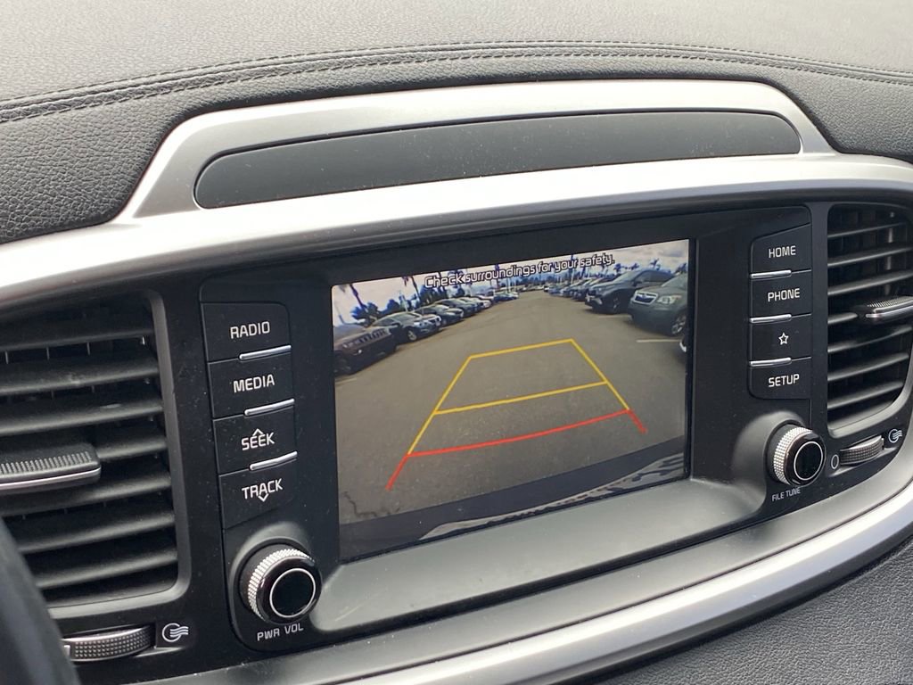 Used 2019 Kia Sorento S FWD image 8