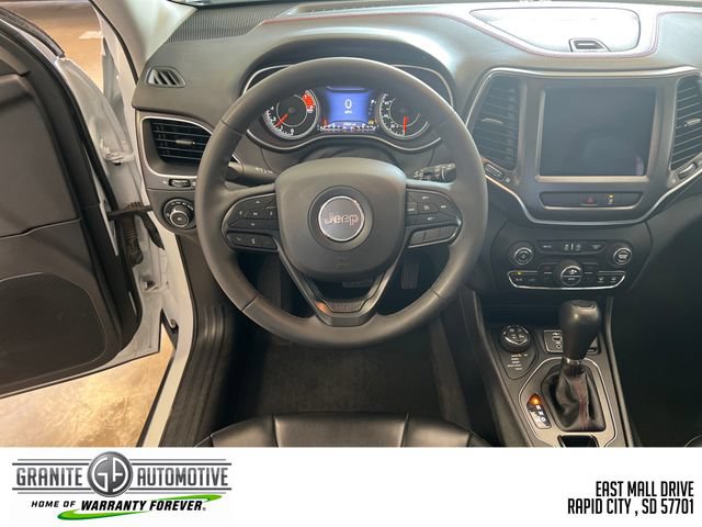 Used 2022 Jeep Cherokee Trailhawk w/ Trailer Tow Group AWD/4WD image 14