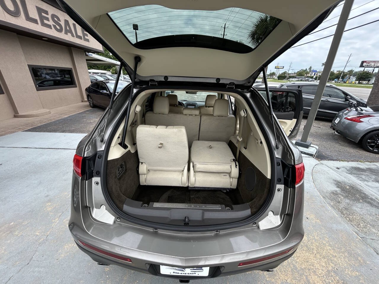 Used 2016 Lincoln MKT AWD w/ Equipment Group 201A image 9