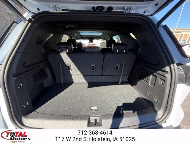 New 2027 Chevrolet Traverse Z71 w/ Driver Confidence Package AWD/4WD image 13