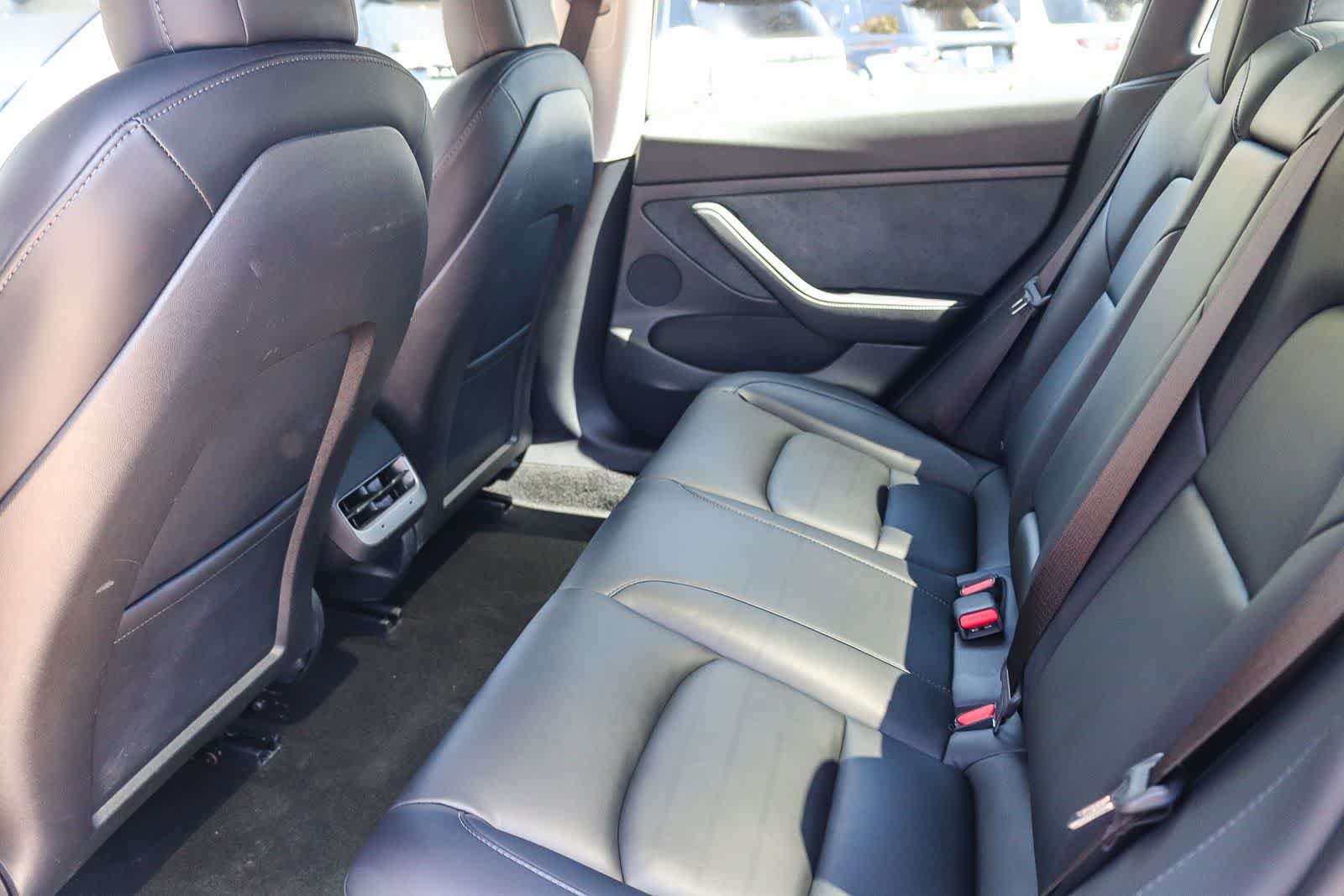 Used 2022 Tesla Model 3 Long Range AWD/4WD image 16