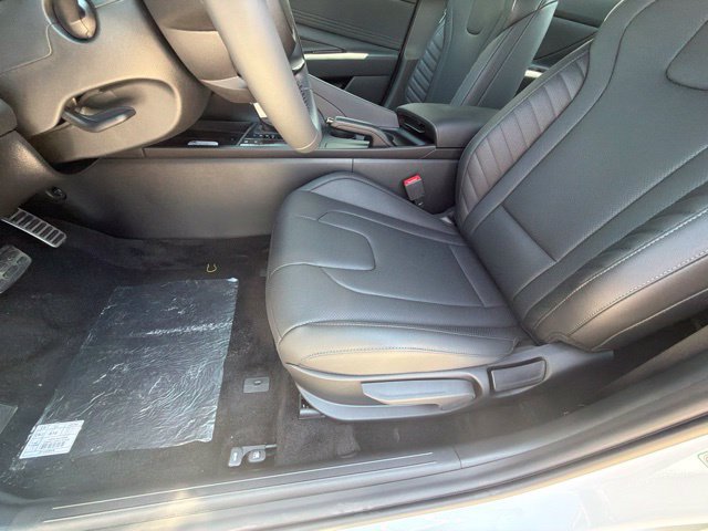 New 2026 Hyundai Elantra SEL Sport FWD image 20