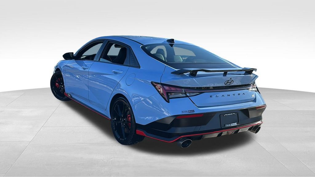 Used 2025 Hyundai Elantra N Base image 5