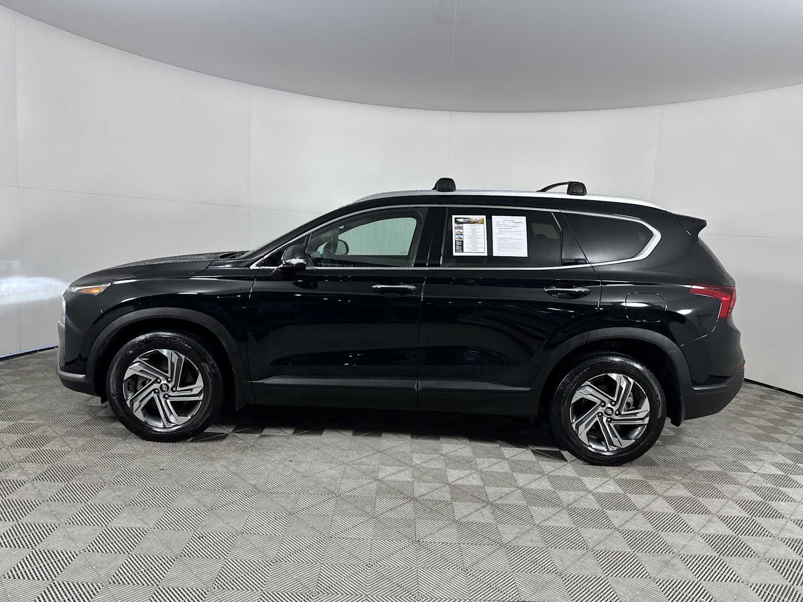 Certified 2023 Hyundai Santa Fe SEL FWD image 5