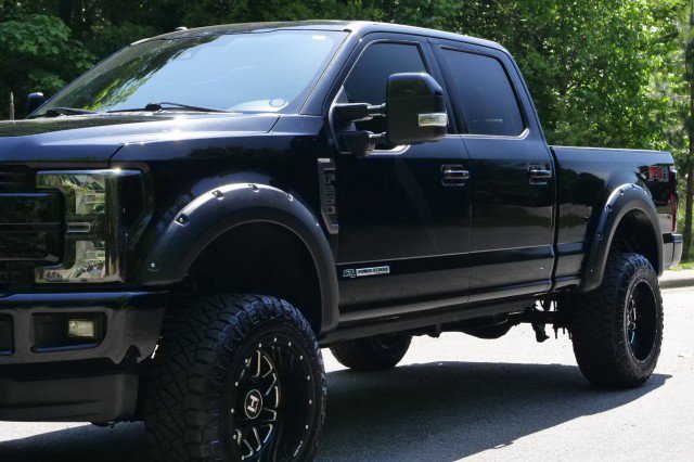 Used 2018 Ford F250 Lariat w/ Lariat Ultimate Package AWD/4WD image 31