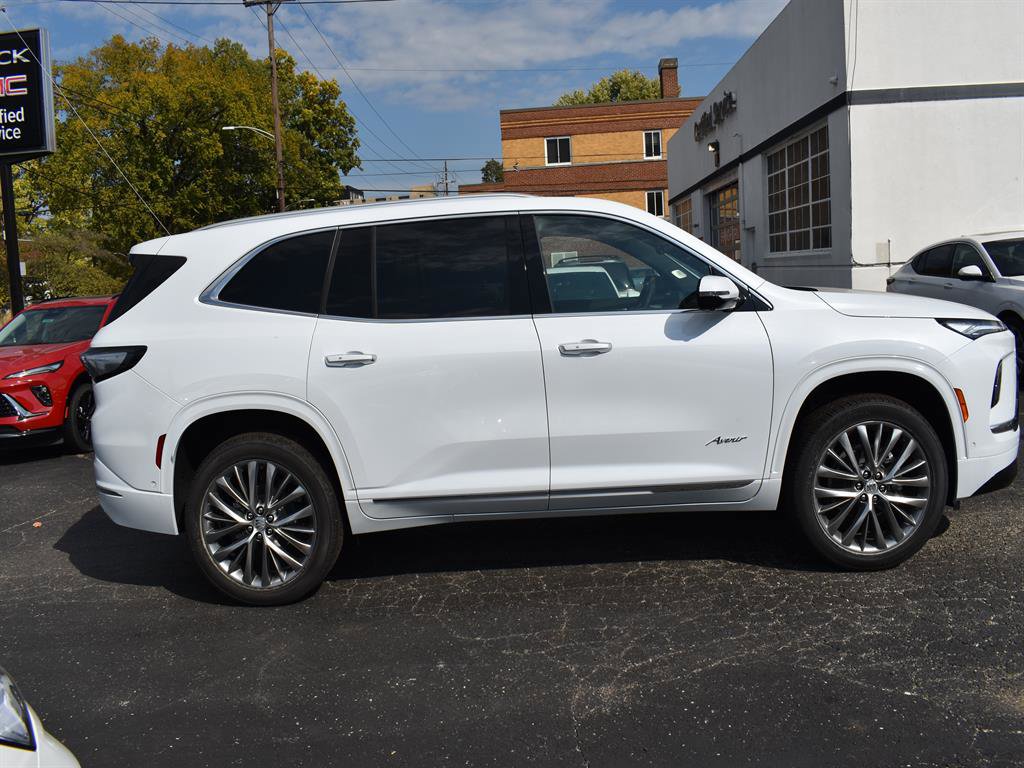 New 2026 Buick Enclave Avenir w/ Super Cruise Package image 4