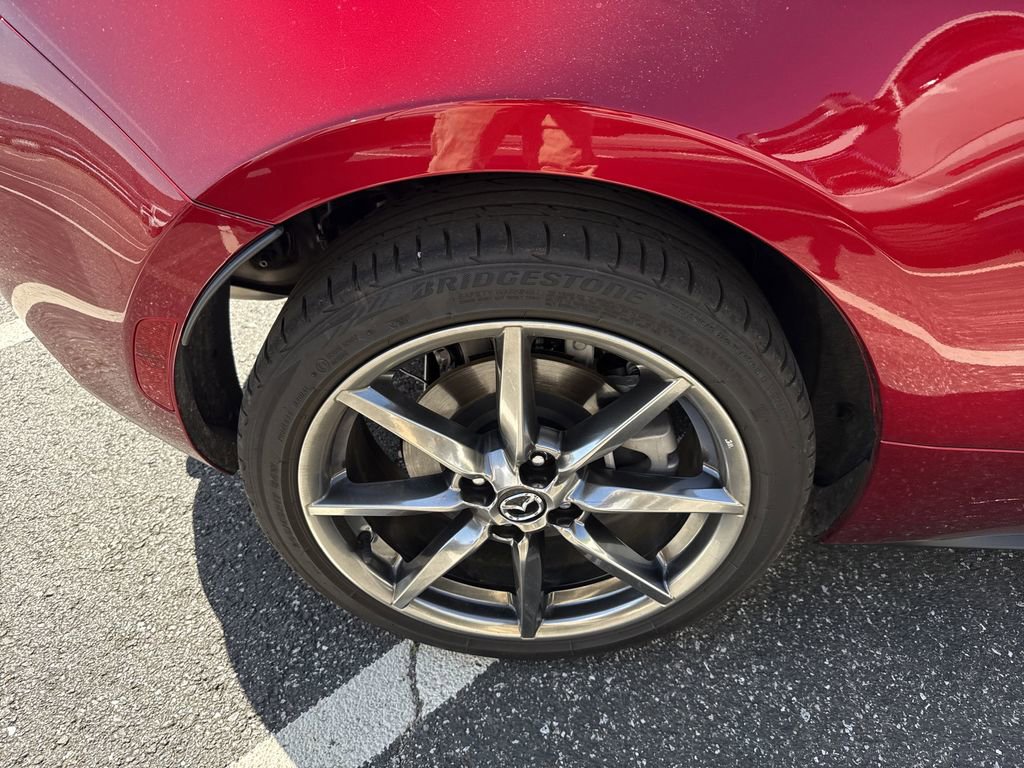 Used 2022 MAZDA MX-5 Miata Grand Touring w/ Weather Package image 9