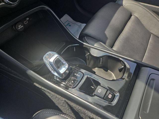 Used 2026 Volvo XC40 B5 Plus AWD/4WD image 20