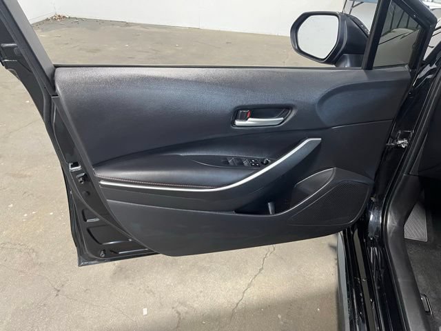 Used 2025 Toyota Corolla SE FWD image 24