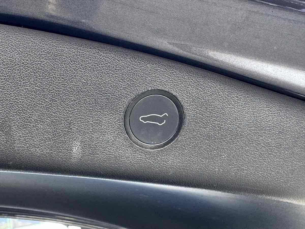 Used 2021 Tesla Model 3 Long Range AWD/4WD image 11