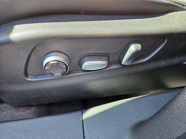 Certified 2024 Cadillac XT4 Premium Luxury FWD image 9