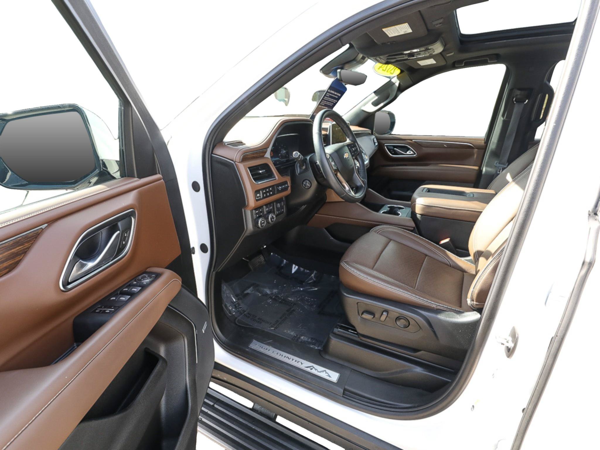 Used 2024 Chevrolet Tahoe High Country AWD/4WD image 12
