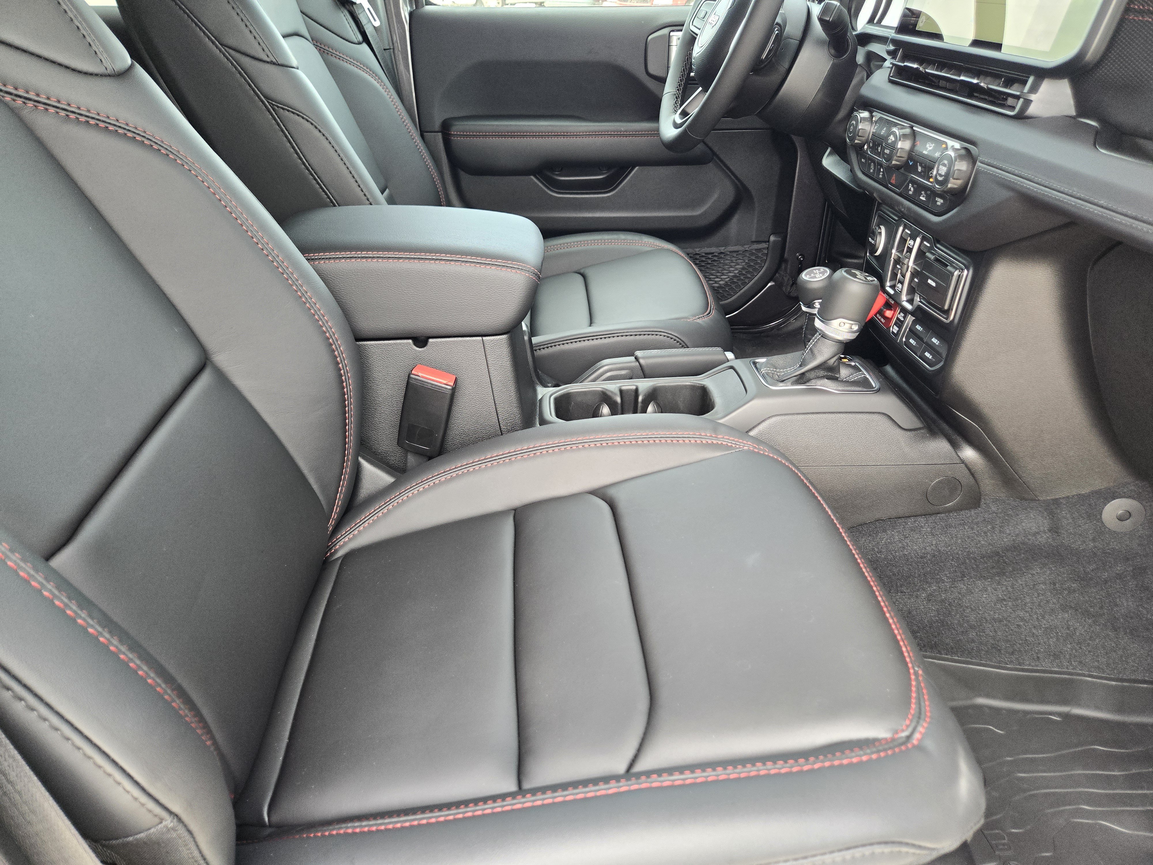 New 2026 Jeep Wrangler Unlimited Rubicon AWD/4WD image 13