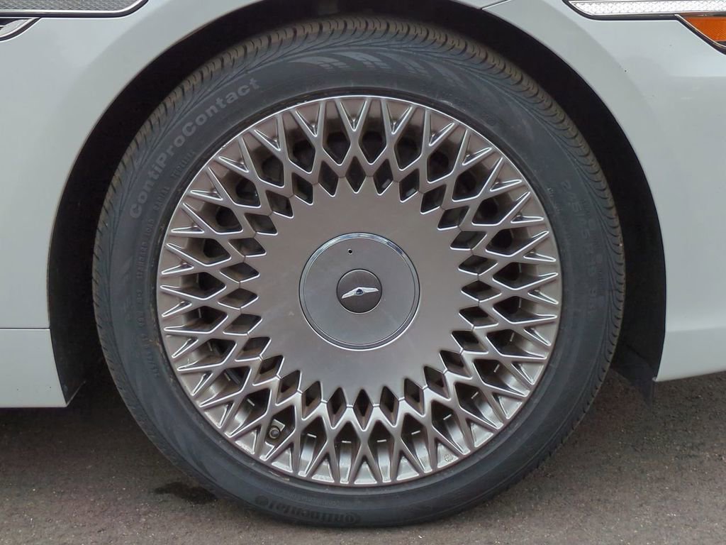 Used 2022 Genesis G90 5.0 Ultimate image 10