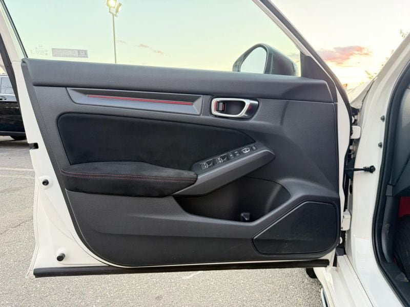 Used 2024 Honda Civic Type R image 10