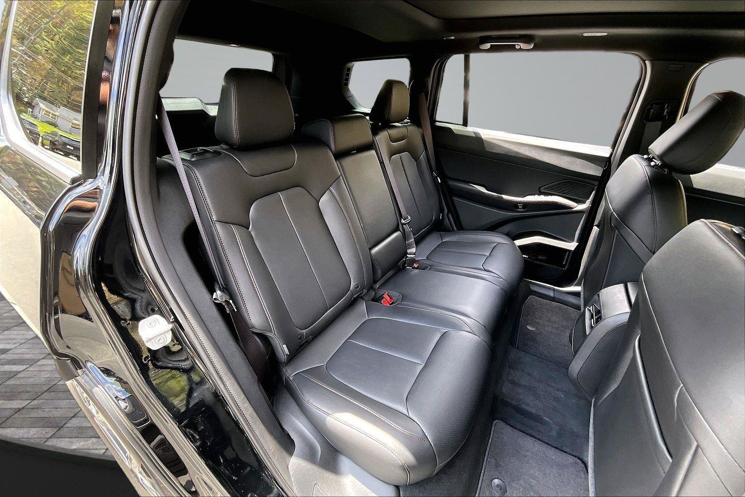 New 2026 Jeep Cherokee Limited AWD/4WD image 9