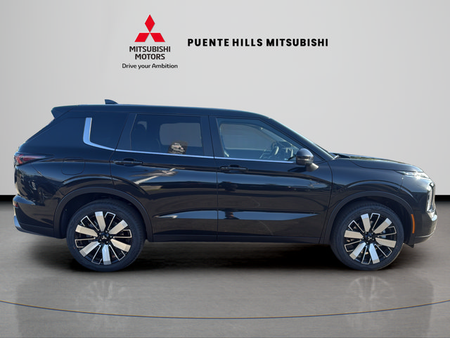 New 2026 Mitsubishi Outlander SE FWD image 4