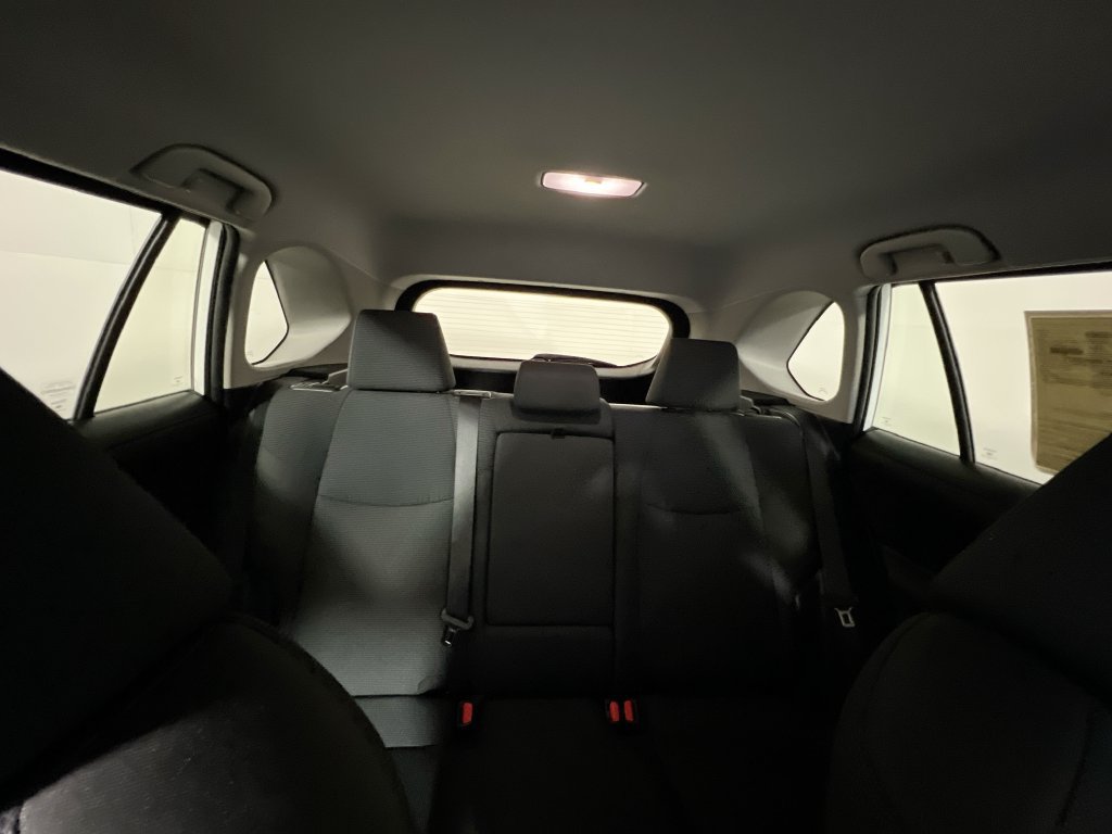 Used 2023 Toyota RAV4 LE AWD/4WD image 29