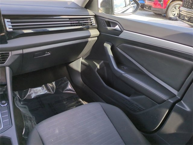 Used 2025 Volkswagen Jetta S image 18
