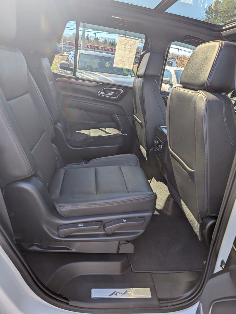 Used 2022 Chevrolet Tahoe High Country w/ Premium Package 2 AWD/4WD image 19