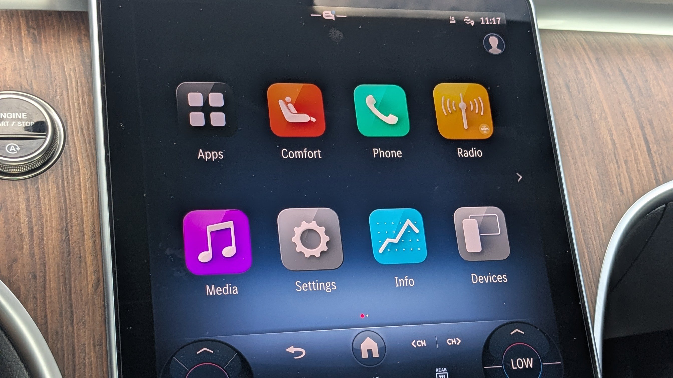 Used 2025 Mercedes-Benz C 300 4MATIC Sedan image 25