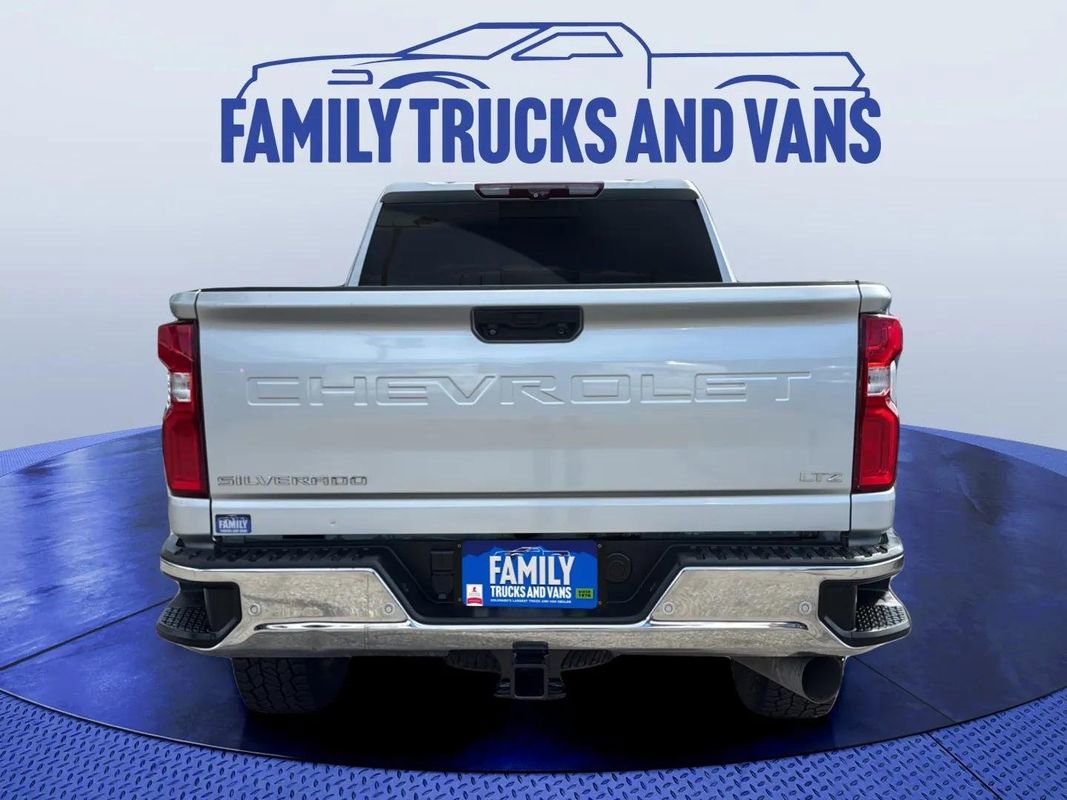 Used 2020 Chevrolet Silverado 2500 LTZ w/ LTZ Plus Package image 4
