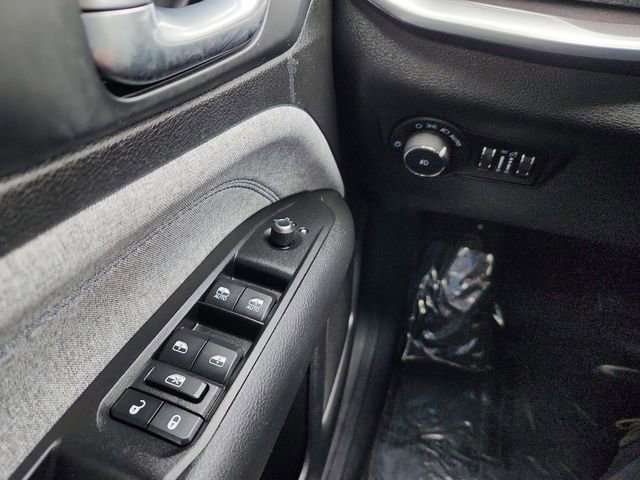 Used 2022 Jeep Compass Latitude FWD image 32