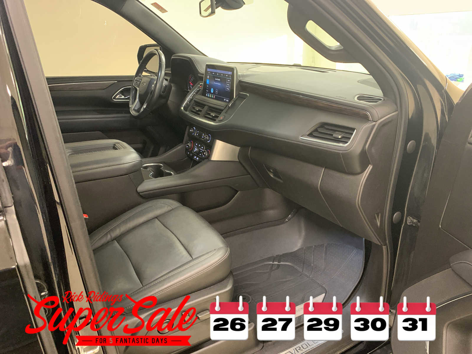 Used 2021 Chevrolet Tahoe Z71 w/ Rear Media and Nav Package image 14
