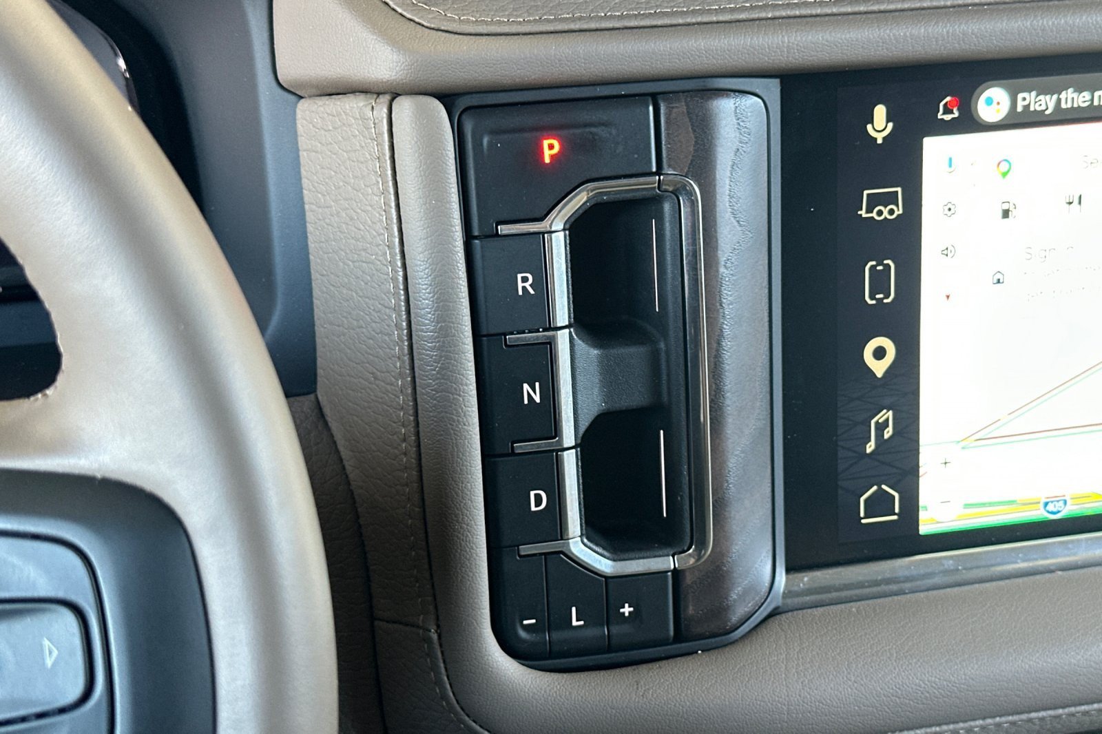 Used 2024 GMC Yukon XL Denali AWD/4WD image 22