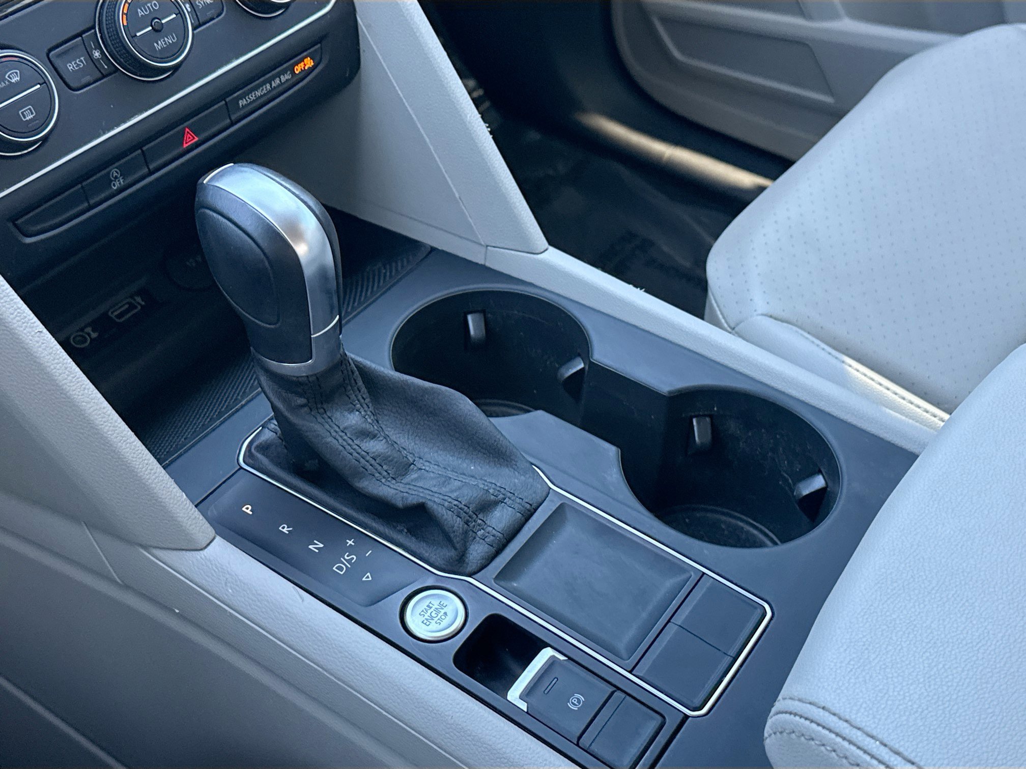 Used 2019 Volkswagen Atlas SE FWD image 27